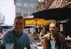 Andreas, Simone im Cafe